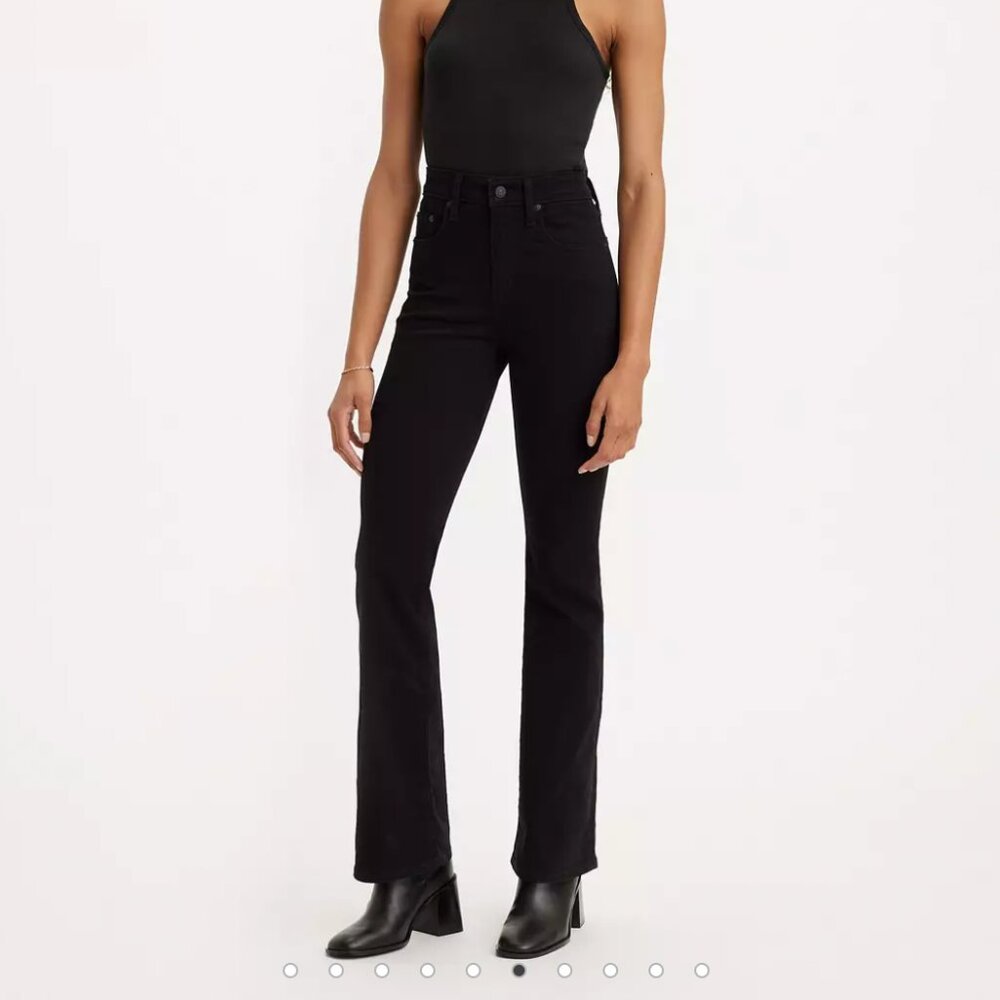 NWOT Levi's 725 High Rise Bootcut